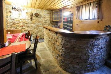 Фотографии Дома для отпуска Guest House Iris г. Огняново (Болгария) №5 Фото Дома для отпуска Guest House Iris г. Огняново 5