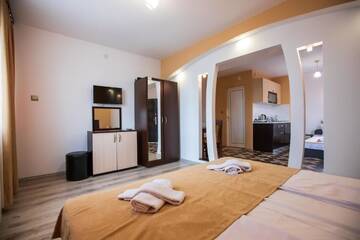 Фото номера Семейный номер с террасой Гостевой дом Guest House Holiday г. Огняново 7