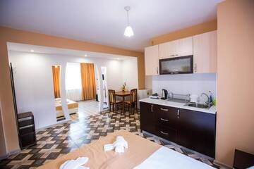 Фото номера Семейный номер с террасой Гостевой дом Guest House Holiday г. Огняново 11