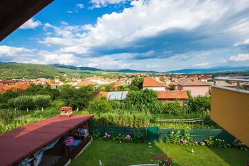 Фото номера Двухместный номер с 1 кроватью, вид на сад Гостевой дом Guest House Holiday г. Огняново 6